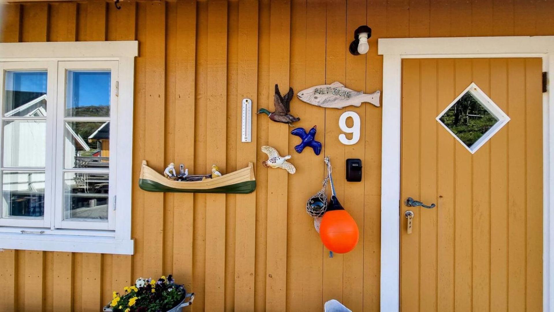 Villa Koselig Rorbu Pa Tind à Sørvågen Extérieur photo