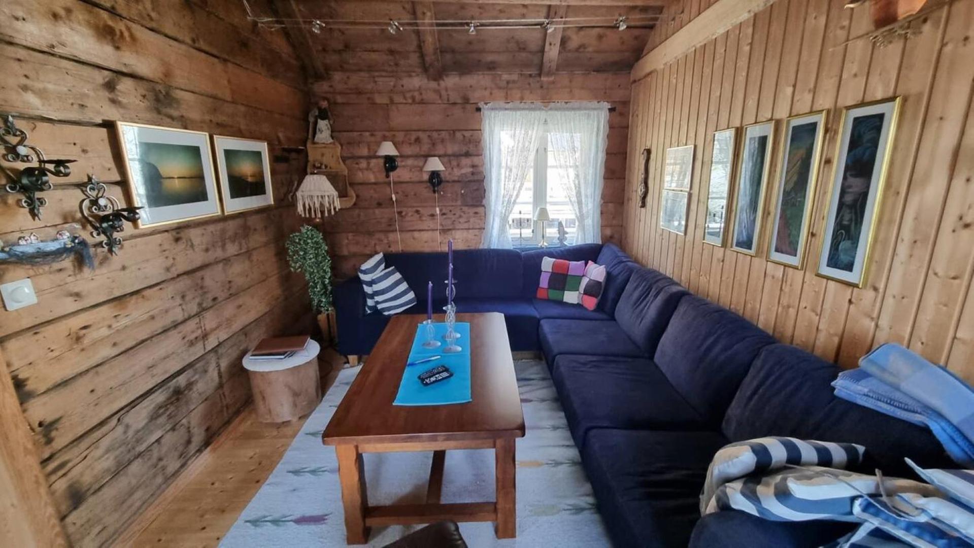 Villa Koselig Rorbu Pa Tind à Sørvågen Extérieur photo